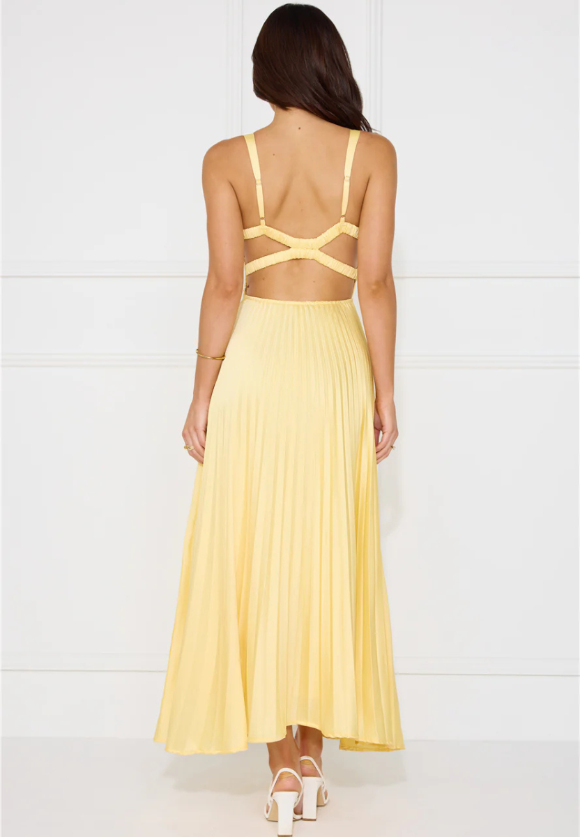 Ilsa| Vestido largo con escote en V plisado amarillo